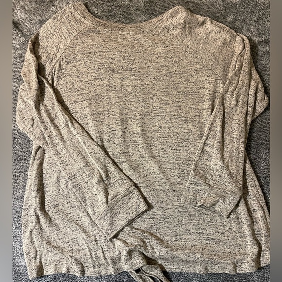 Lightweight sweater size L. Color is similar to Heather gray/tan - Picture 3 of 3